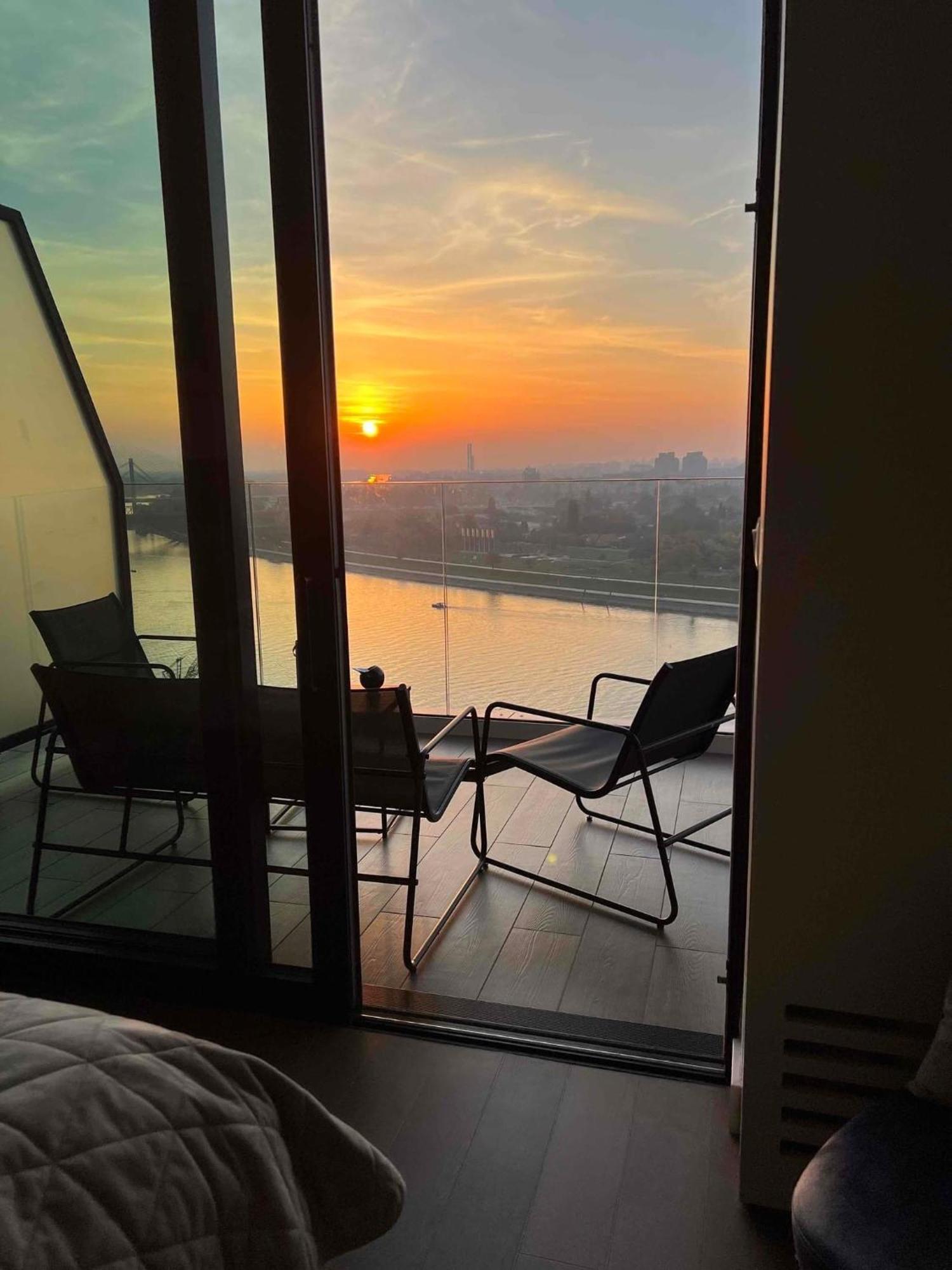 BW Terrace Top Floor Apartments With River View & Self Check-In Belgrad Exteriör bild